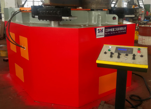 120A四輥型材彎曲機(jī) 120A四輥型材彎曲機(jī)